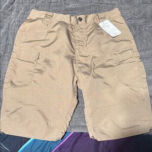 Men's Tan Cargo Shorts